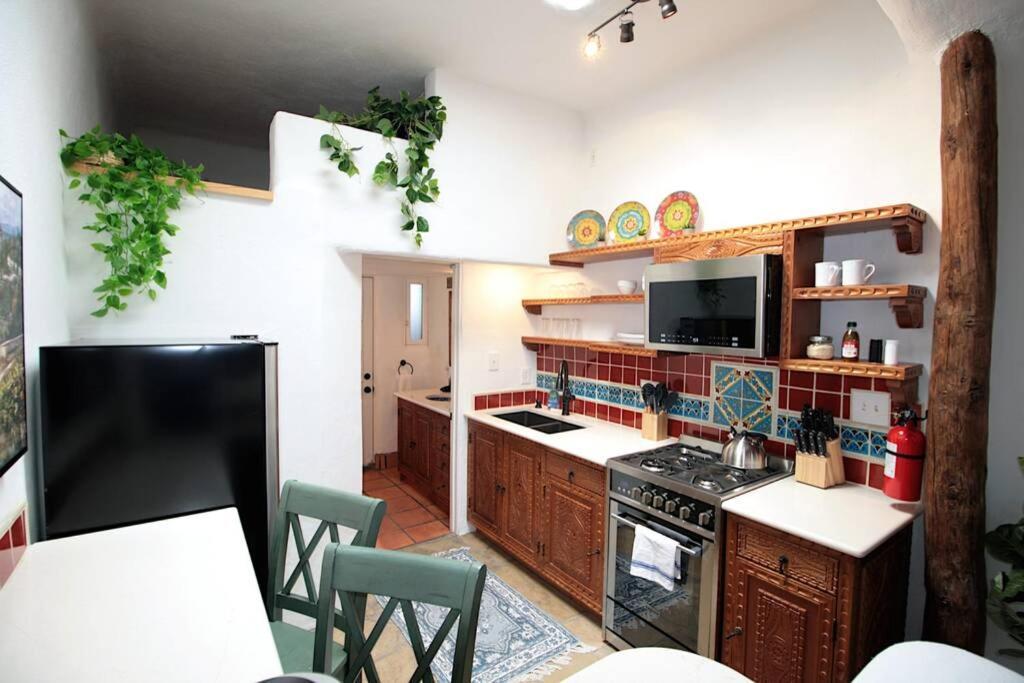 Closson Getaway - Courtyard - Railyard And Plaza Santa Fe Luaran gambar